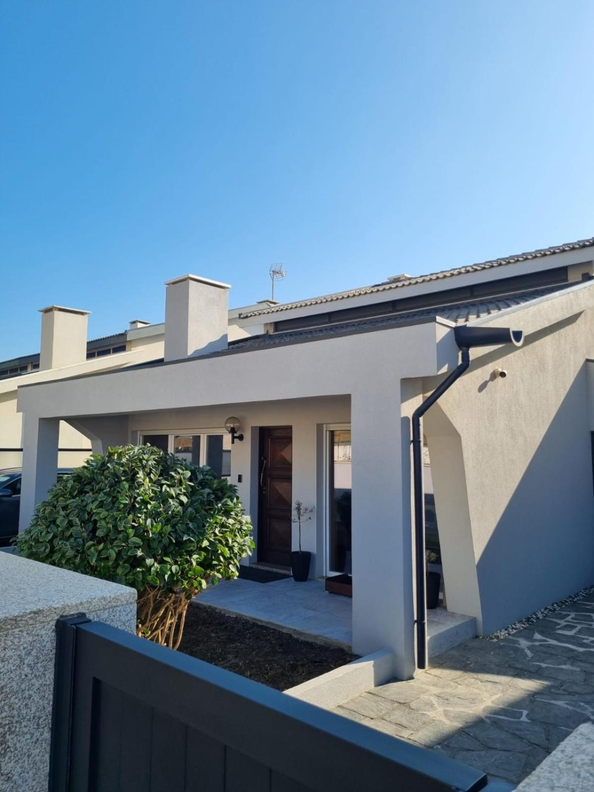 On The Way - Mindelo Beach/Guest House מראה חיצוני תמונה