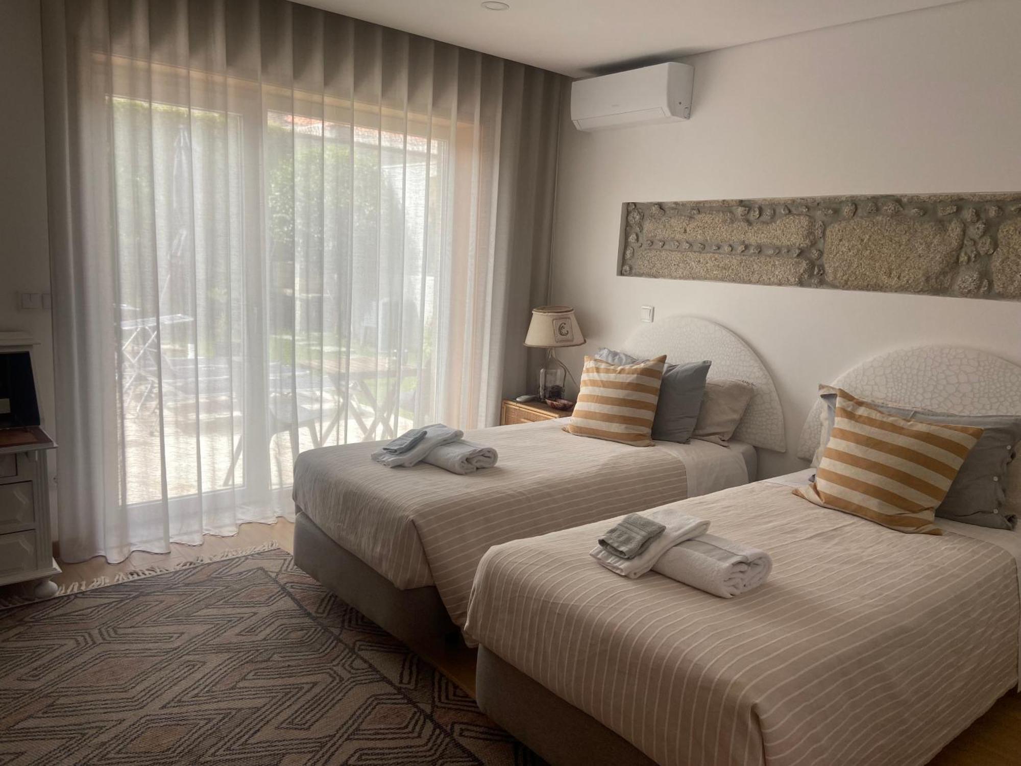On The Way - Mindelo Beach/Guest House מראה חיצוני תמונה